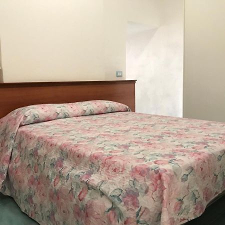 Appartamento Joseph 2 San Benedetto del Tronto Esterno foto