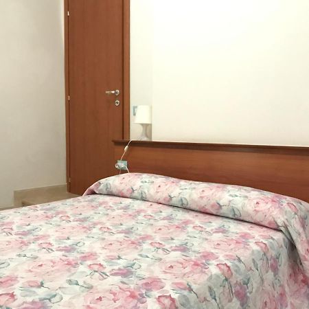 Appartamento Joseph 2 San Benedetto del Tronto Esterno foto